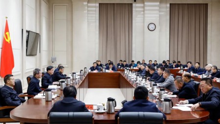 3月27日，集团董事长王浩宇参与甘肃省民营企业座谈会并作互换讲话